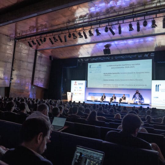 https://congresonautico.com/wp-content/uploads/2025/11/congreso-2025-img10-540x540.jpg