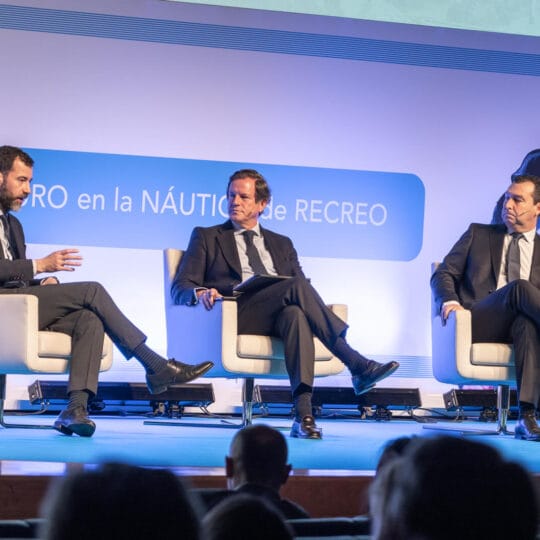 https://congresonautico.com/wp-content/uploads/2025/11/congreso-2025-img8-540x540.jpg